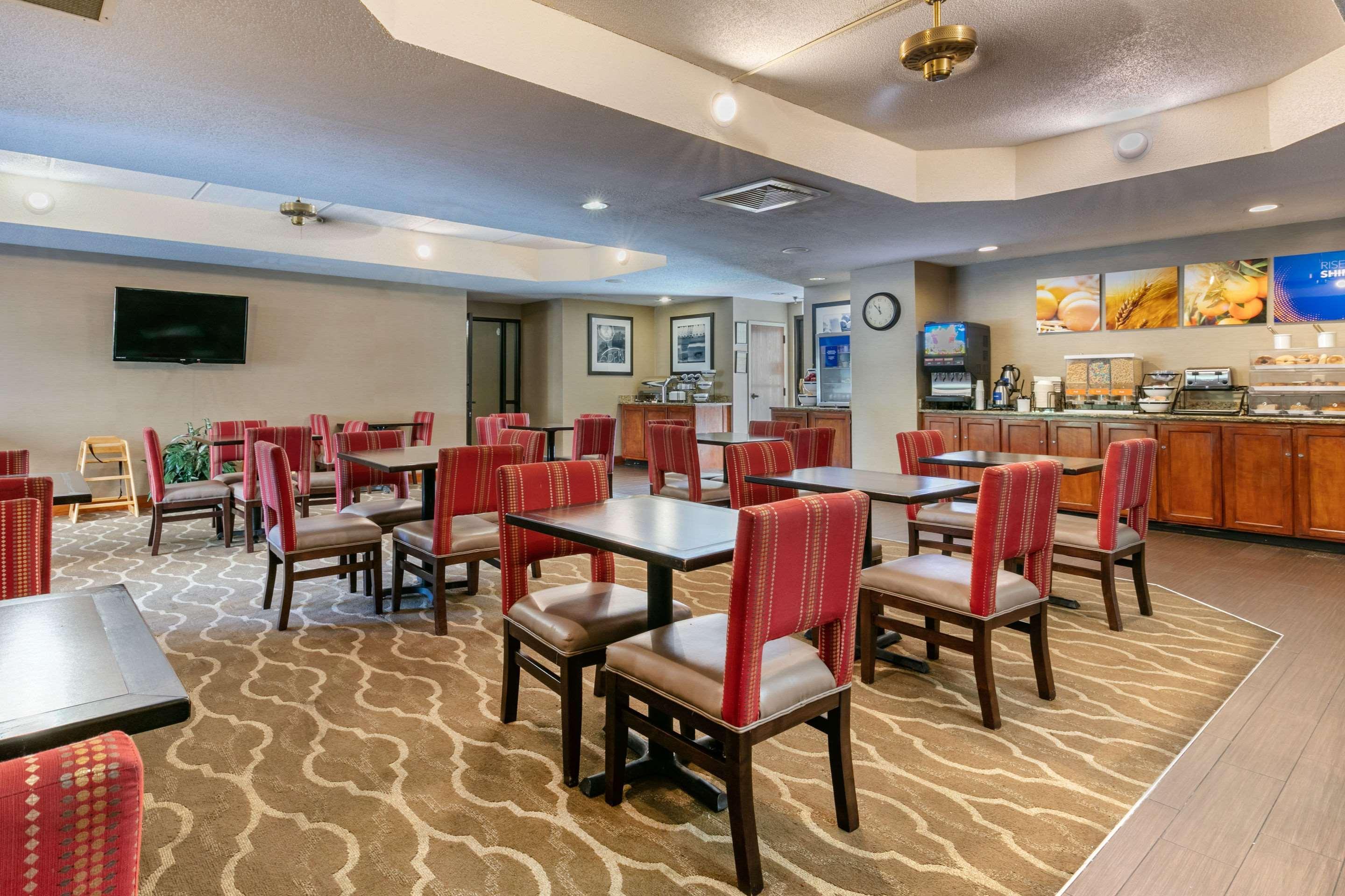 Comfort Inn Downtown Чаттануга Экстерьер фото