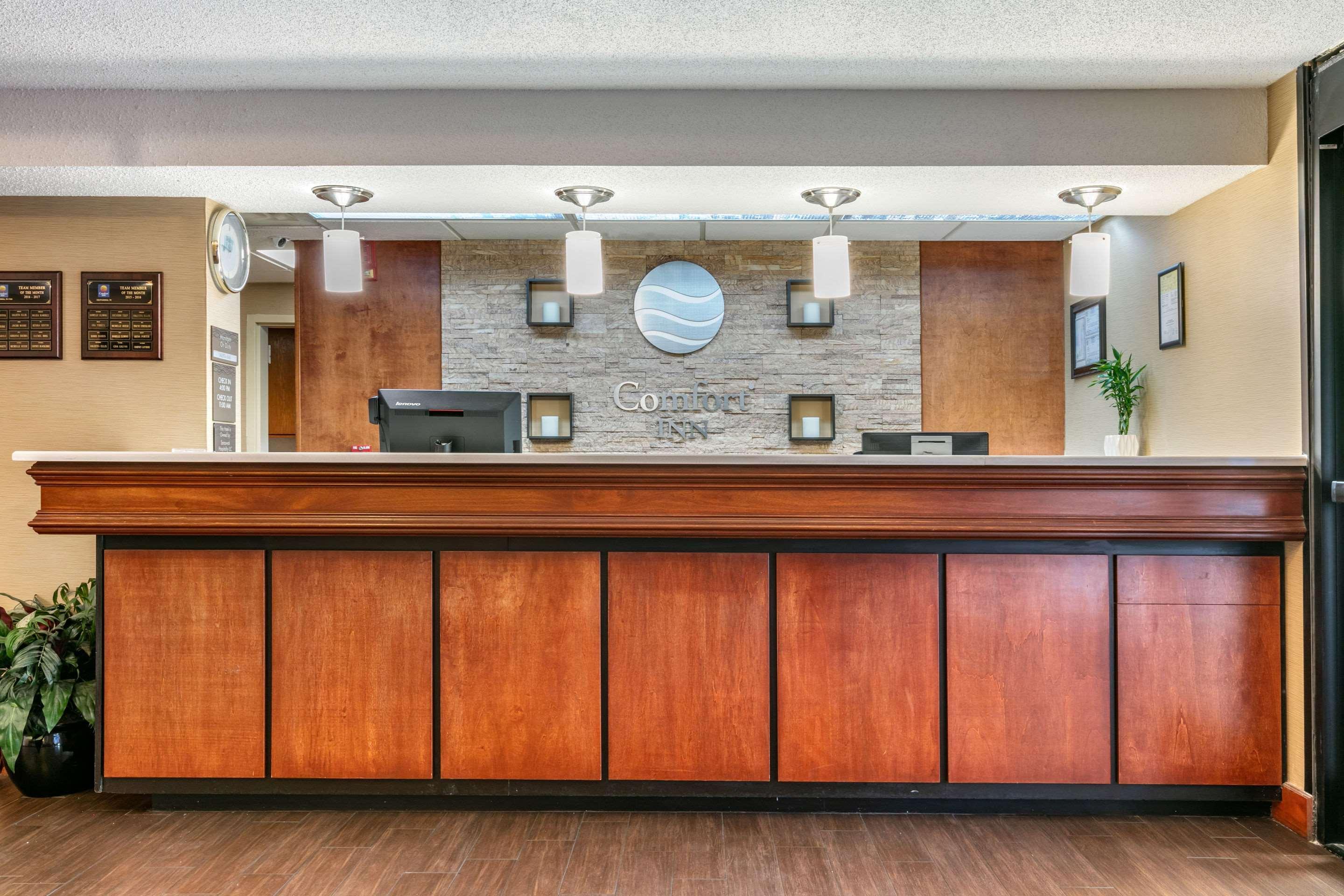 Comfort Inn Downtown Чаттануга Экстерьер фото