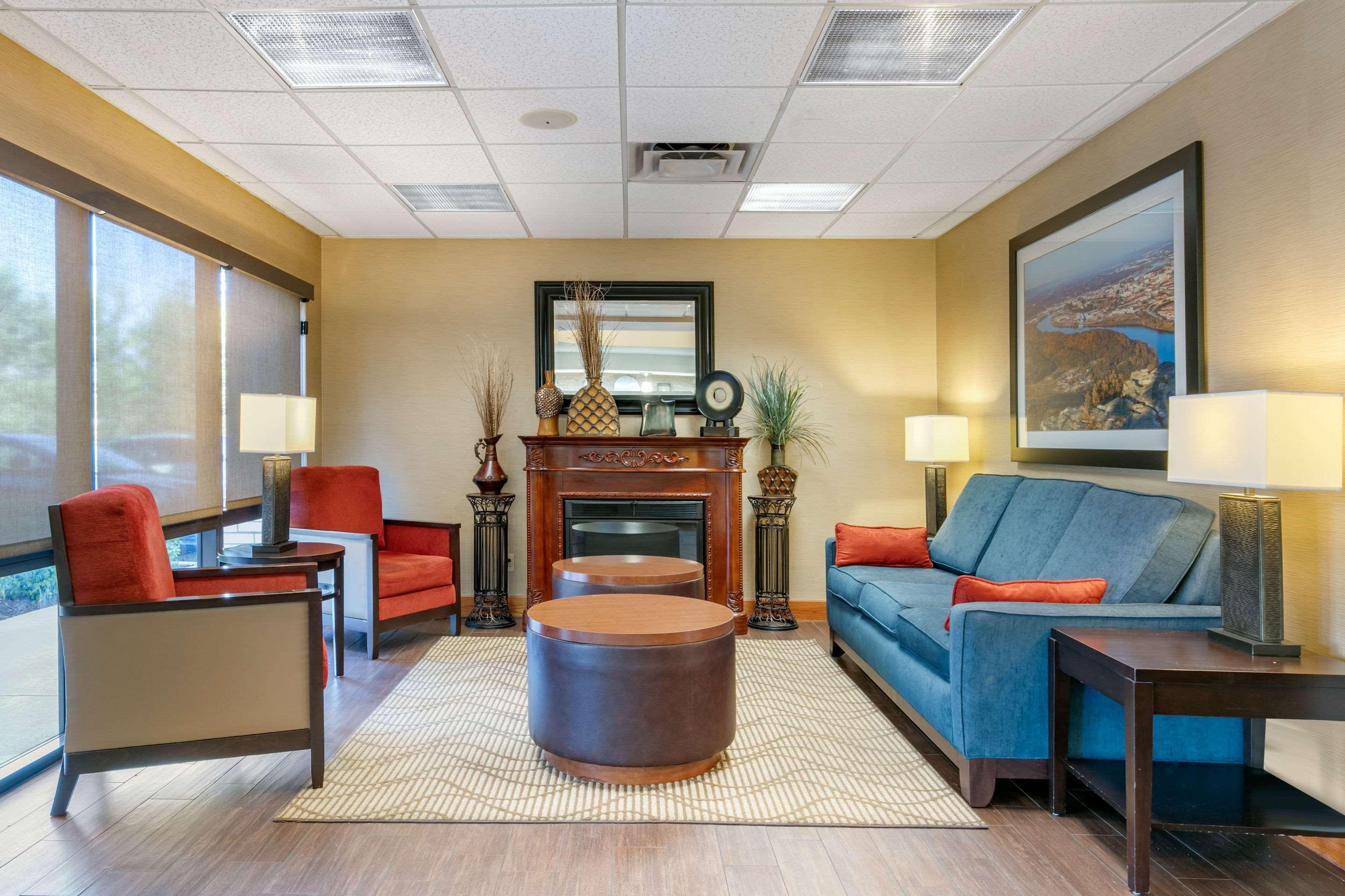 Comfort Inn Downtown Чаттануга Экстерьер фото