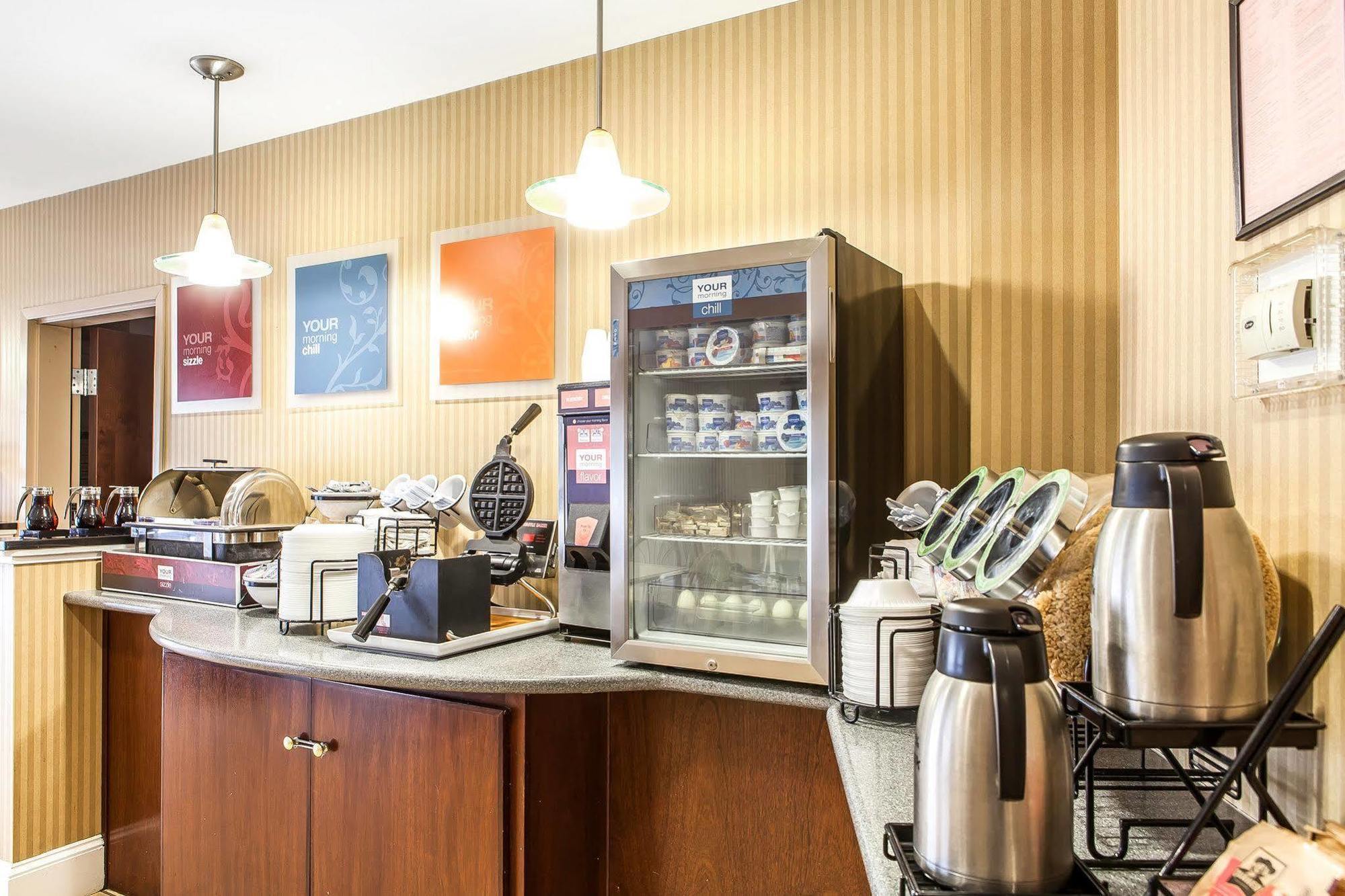 Comfort Inn Downtown Чаттануга Экстерьер фото