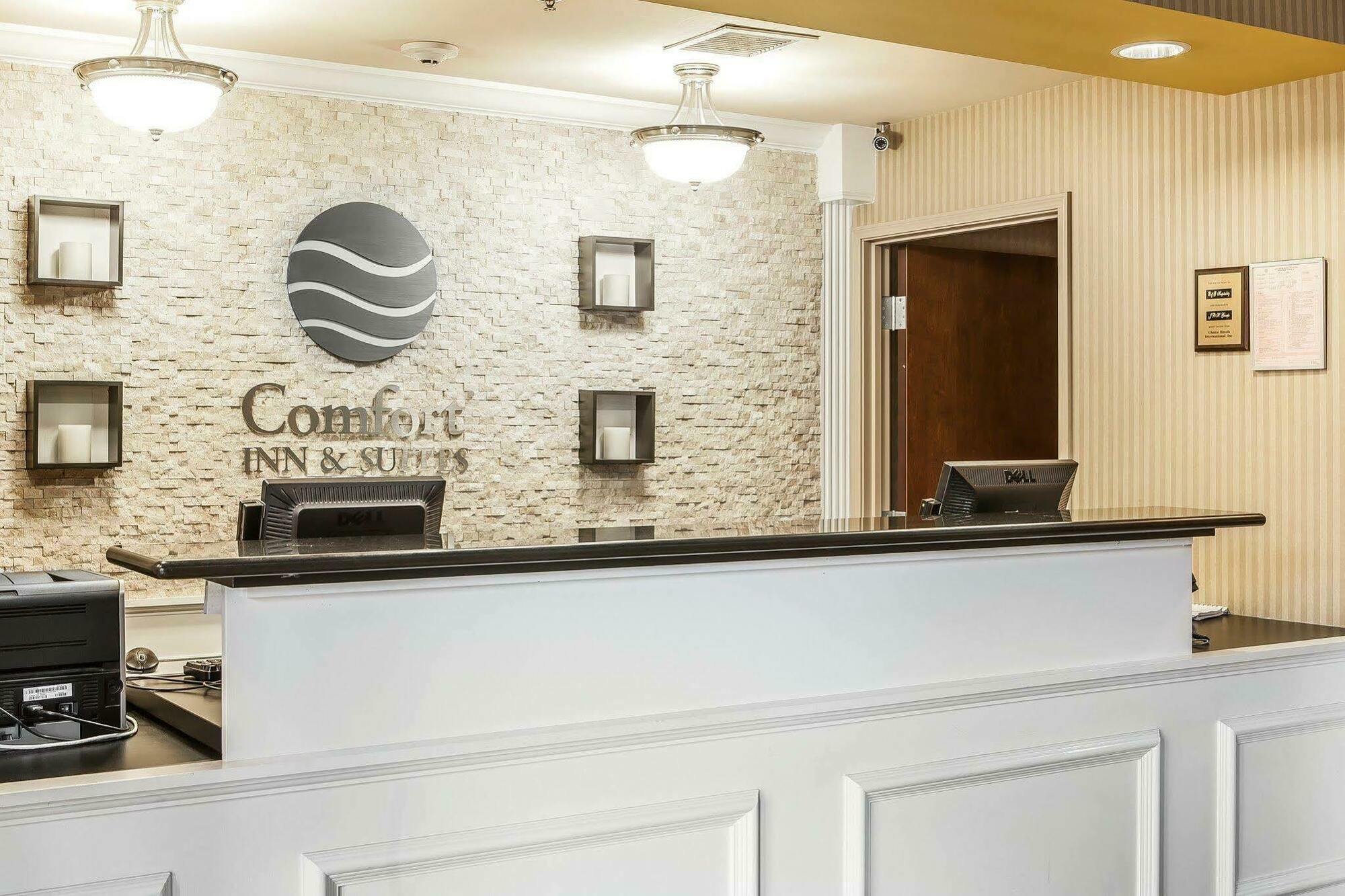 Comfort Inn Downtown Чаттануга Экстерьер фото